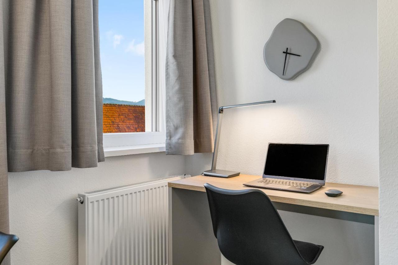 Empire Living: Denzlingen Marktplatz Εξωτερικό φωτογραφία