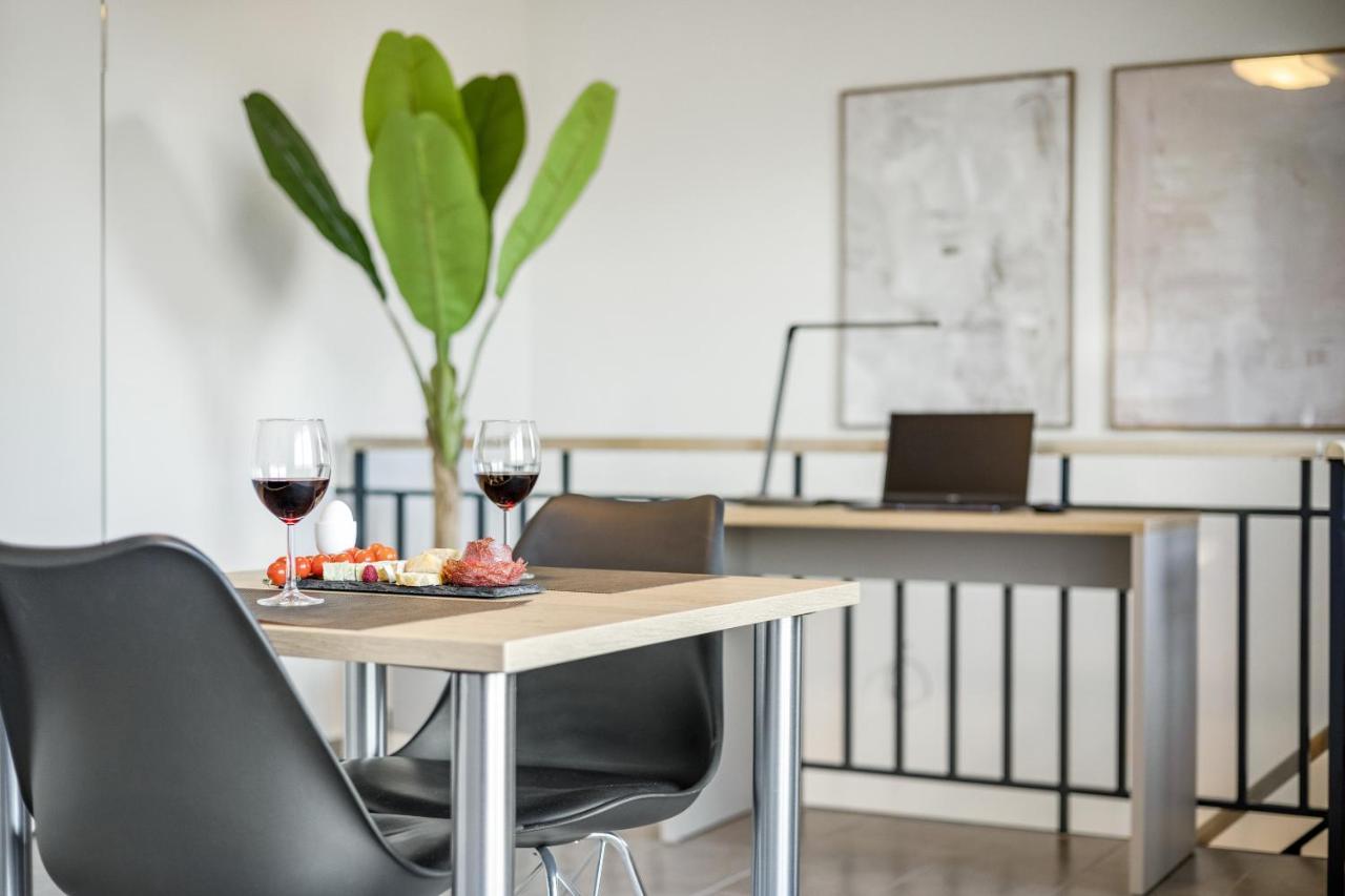 Empire Living: Denzlingen Marktplatz Εξωτερικό φωτογραφία